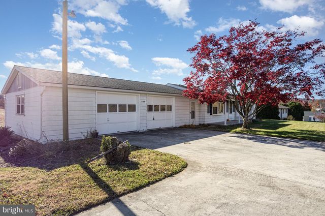 5146 GLEN ECHO RD, Glen Rock, PA 17327