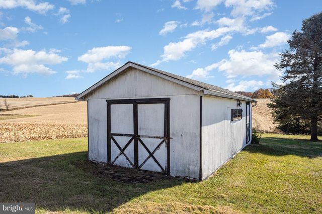 5146 GLEN ECHO RD, Glen Rock, PA 17327