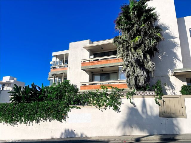 2575 E 19th Street 17, Signal Hill, CA 90755