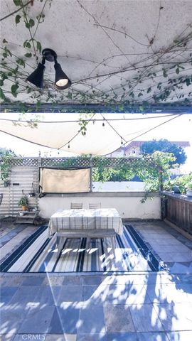 2575 E 19th Street 17, Signal Hill, CA 90755