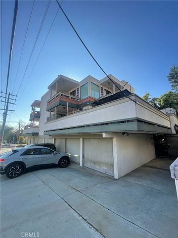 2575 E 19th Street 17, Signal Hill, CA 90755