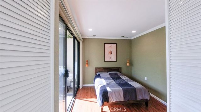 2575 E 19th Street 17, Signal Hill, CA 90755