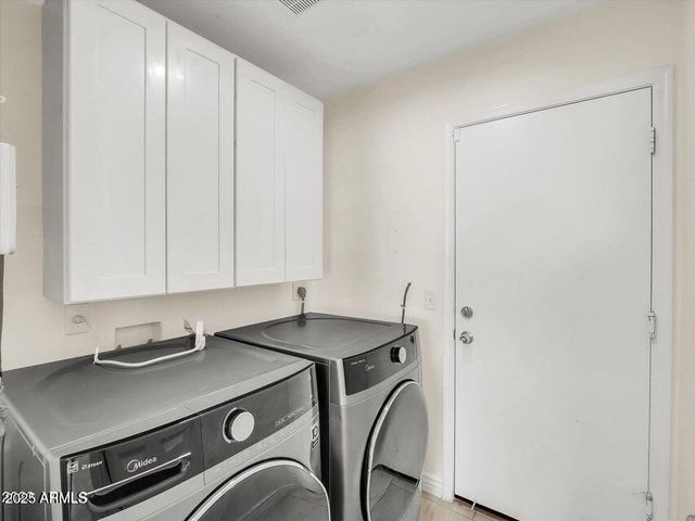 14841 N 42nd Place, Phoenix, AZ 85032