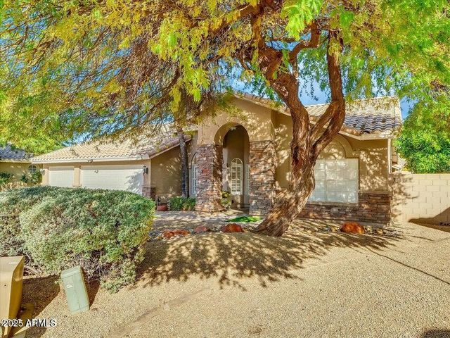 14841 N 42nd Place, Phoenix, AZ 85032