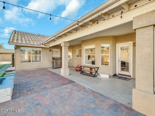 14841 N 42nd Place, Phoenix, AZ 85032