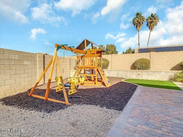 14841 N 42nd Place, Phoenix, AZ 85032