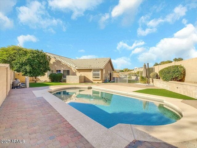 14841 N 42nd Place, Phoenix, AZ 85032