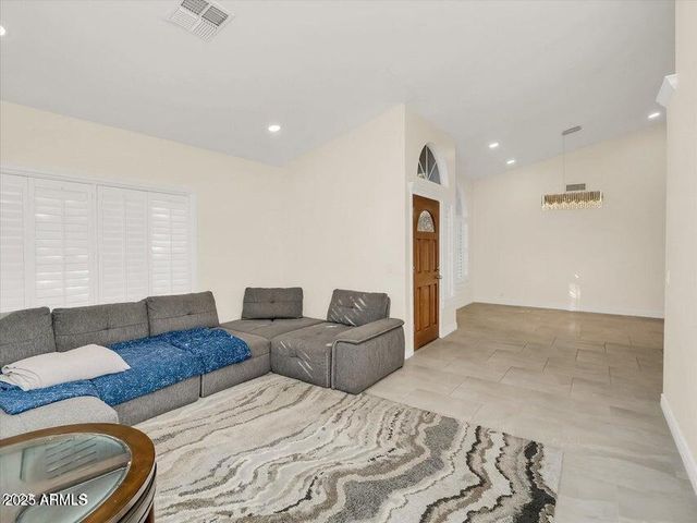 14841 N 42nd Place, Phoenix, AZ 85032