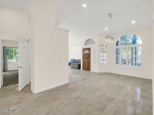 14841 N 42nd Place, Phoenix, AZ 85032