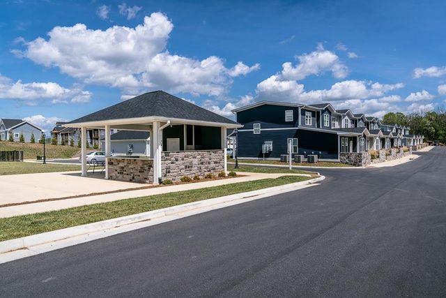 1576 PORT HILLS DR, Harrisonburg, VA 22801