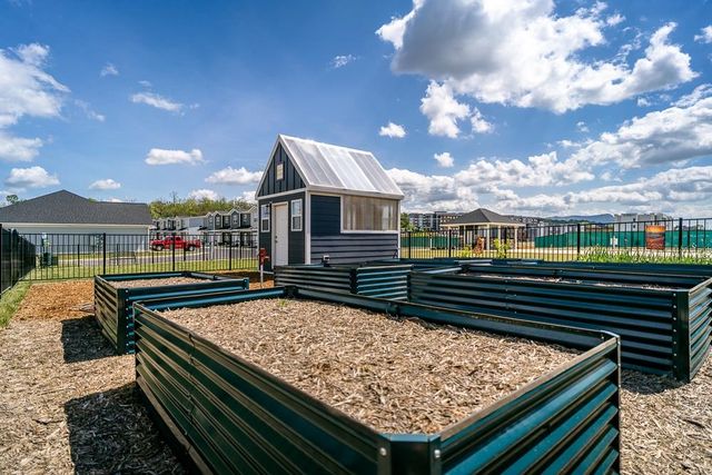 1576 PORT HILLS DR, Harrisonburg, VA 22801