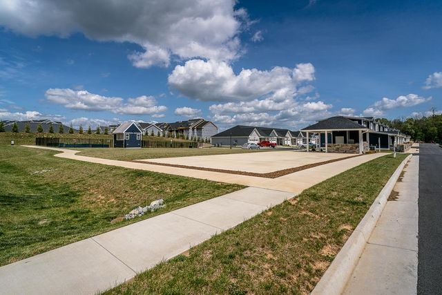 1576 PORT HILLS DR, Harrisonburg, VA 22801