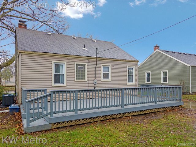 4289 Oakshire Avenue, Berkley, MI 48072