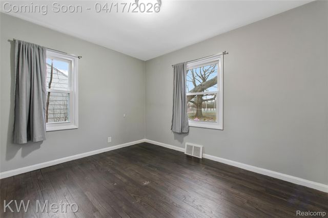 4289 Oakshire Avenue, Berkley, MI 48072