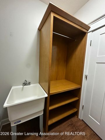 1243 Joann Lane, Williamston, MI 48895