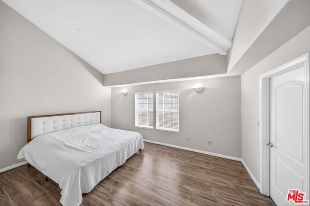 3974 Pennsylvania Avenue 103, La Crescenta, CA 91214