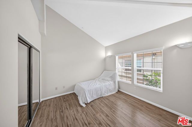 3974 Pennsylvania Avenue 103, La Crescenta, CA 91214