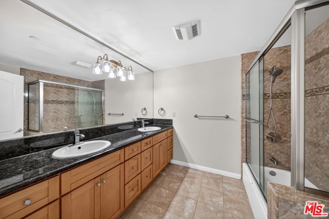 3974 Pennsylvania Avenue 103, La Crescenta, CA 91214