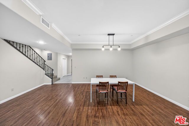 3974 Pennsylvania Avenue 103, La Crescenta, CA 91214