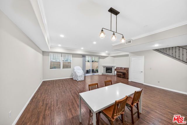 3974 Pennsylvania Avenue 103, La Crescenta, CA 91214