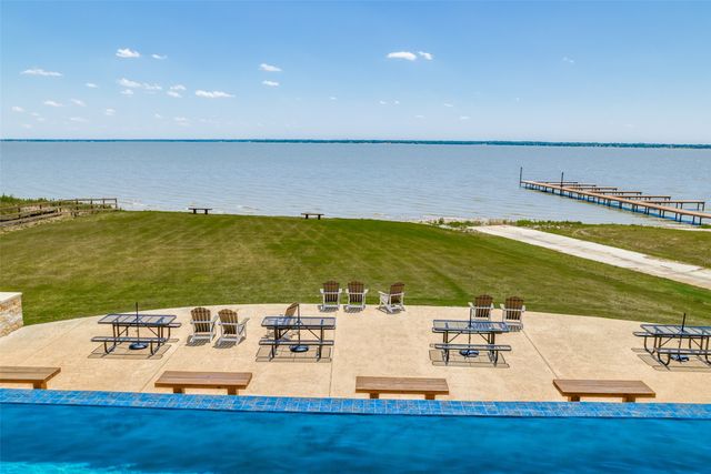 305 Cedar Creek Landing Lane, Mabank, TX 75143