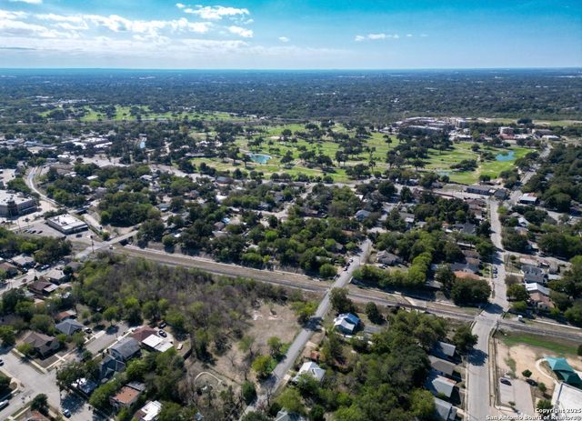 212 McMullen, San Antonio, TX 78210