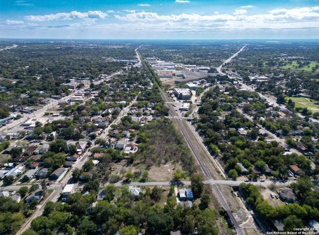 212 McMullen, San Antonio, TX 78210