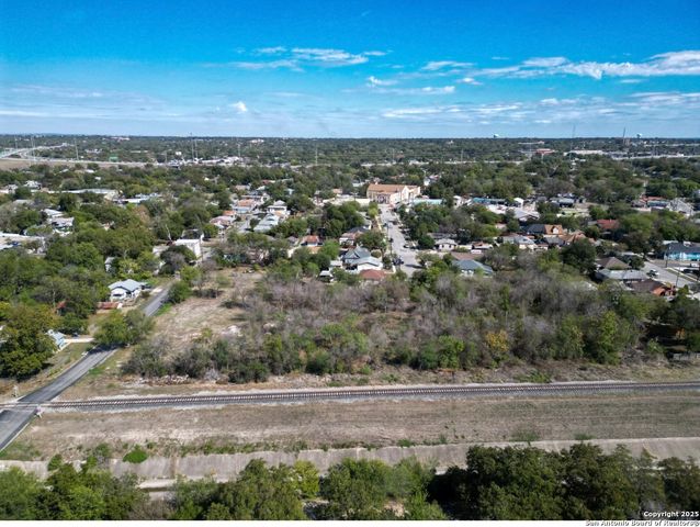 212 McMullen, San Antonio, TX 78210