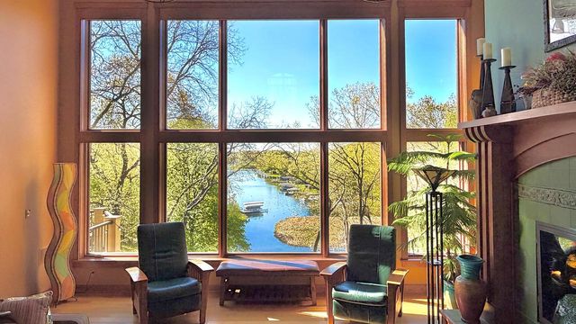 W1969 Itsa Little ROAD, Mukwonago, WI 53149