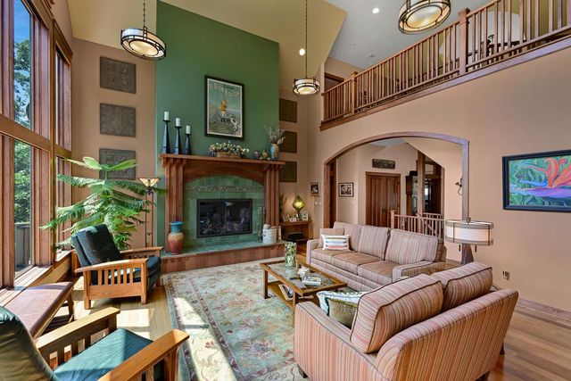 W1969 Itsa Little ROAD, Mukwonago, WI 53149