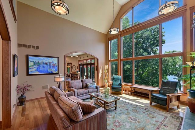 W1969 Itsa Little ROAD, Mukwonago, WI 53149