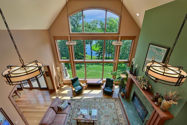 W1969 Itsa Little ROAD, Mukwonago, WI 53149