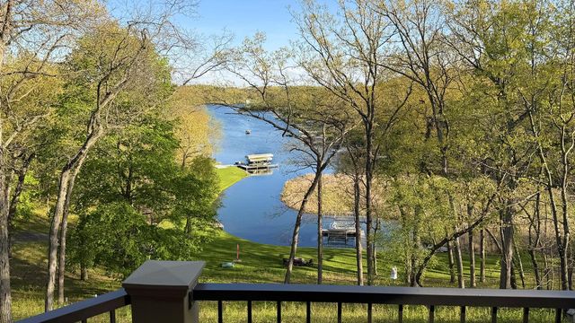 W1969 Itsa Little ROAD, Mukwonago, WI 53149