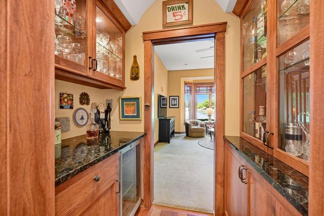 W1969 Itsa Little ROAD, Mukwonago, WI 53149