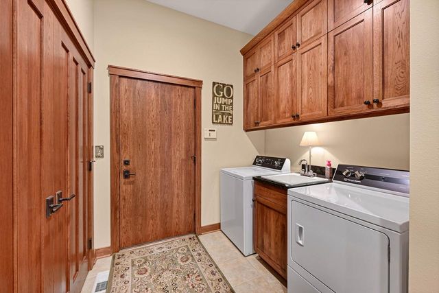 W1969 Itsa Little ROAD, Mukwonago, WI 53149