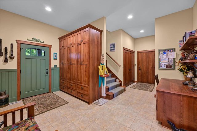 W1969 Itsa Little ROAD, Mukwonago, WI 53149