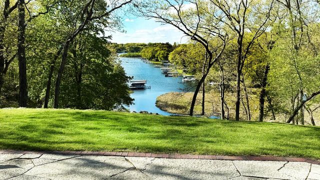 W1969 Itsa Little ROAD, Mukwonago, WI 53149