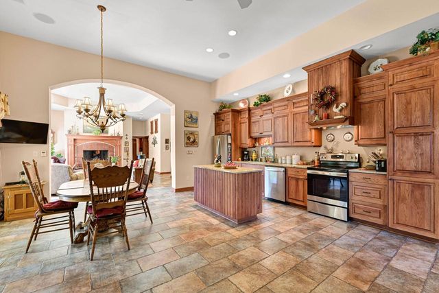 W1969 Itsa Little ROAD, Mukwonago, WI 53149