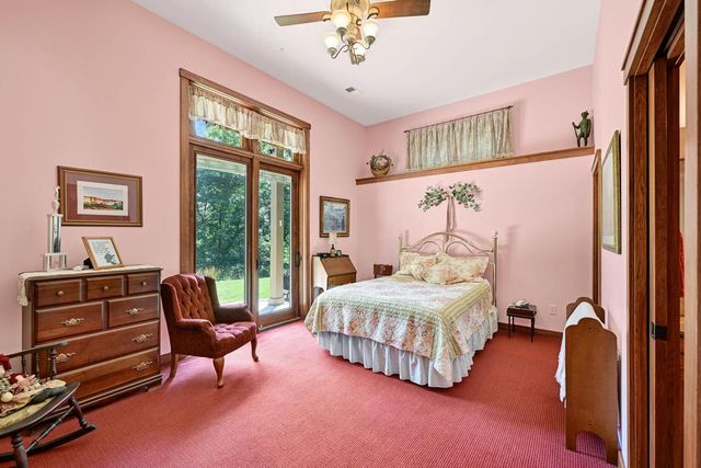 W1969 Itsa Little ROAD, Mukwonago, WI 53149