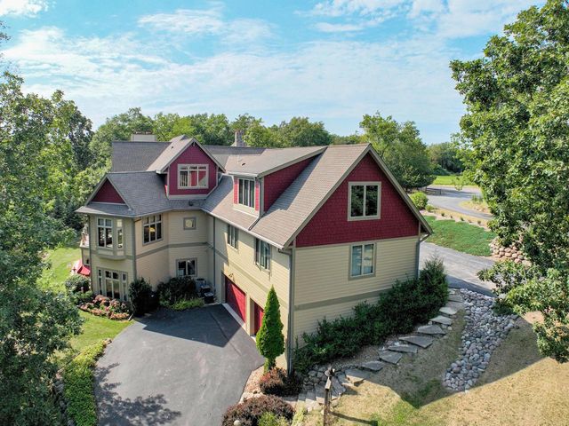 W1969 Itsa Little ROAD, Mukwonago, WI 53149