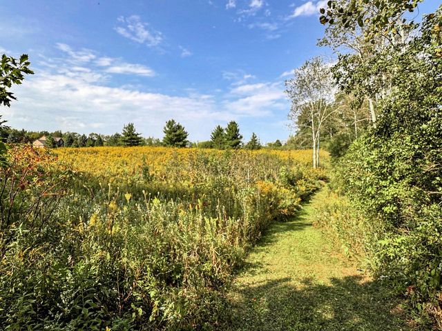 W1969 Itsa Little ROAD, Mukwonago, WI 53149