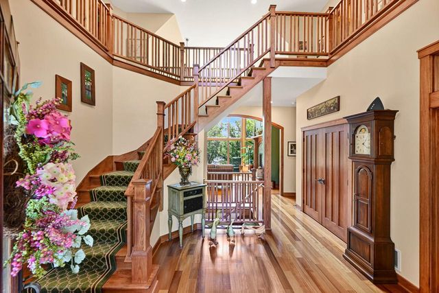 W1969 Itsa Little ROAD, Mukwonago, WI 53149
