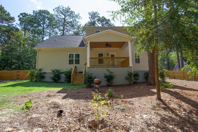 130 Torrey Pines Lane, Pinehurst, NC 28374