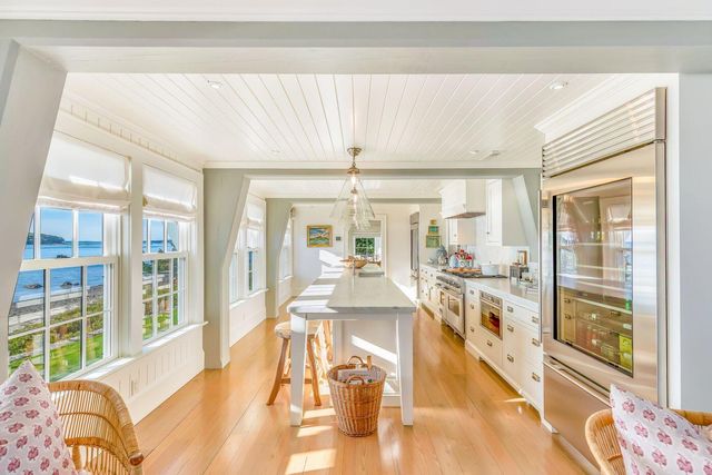 75 Winsor Road, Cataumet, MA 02534