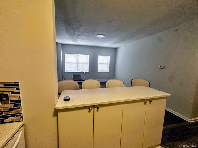 221 Beach 80th street 1G, Rockaway Beach, NY 11693
