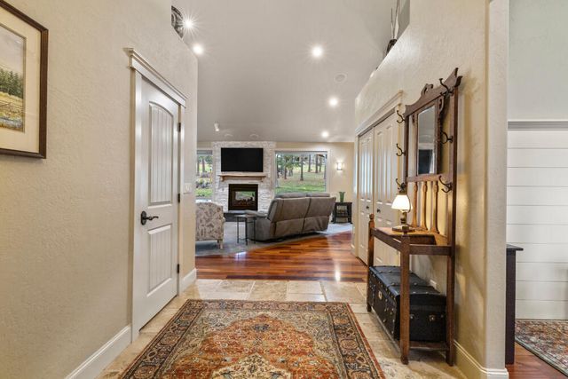 11209 Merganser Road, Klamath Falls, OR 97601