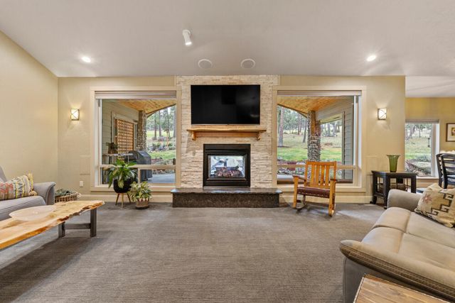 11209 Merganser Road, Klamath Falls, OR 97601