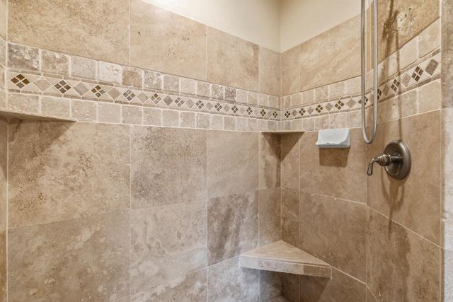 11209 Merganser Road, Klamath Falls, OR 97601