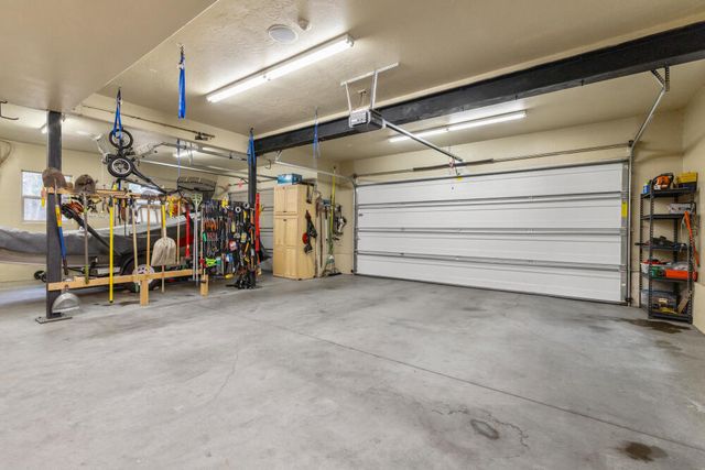 11209 Merganser Road, Klamath Falls, OR 97601