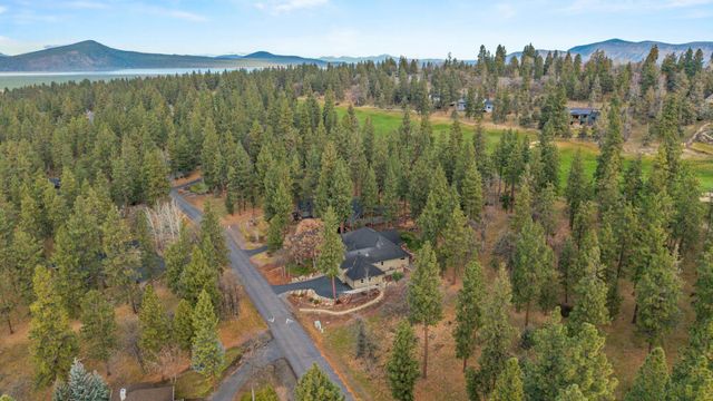 11209 Merganser Road, Klamath Falls, OR 97601